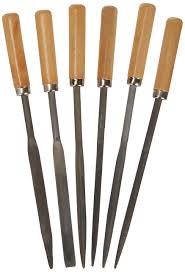 Râpe en Bois Rayher Sculpture : L'outil Idéal pour vos Préparations Culinaires