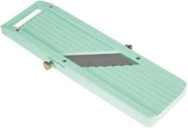 Mandoline Japonaise Chariot Sécurité Donnant – La Précision à Votre Table