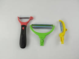 Éplucheur Tupperware : L'outil indispensable pour une cuisine efficace